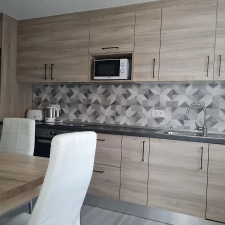 Fabulous Mabel קורלחו